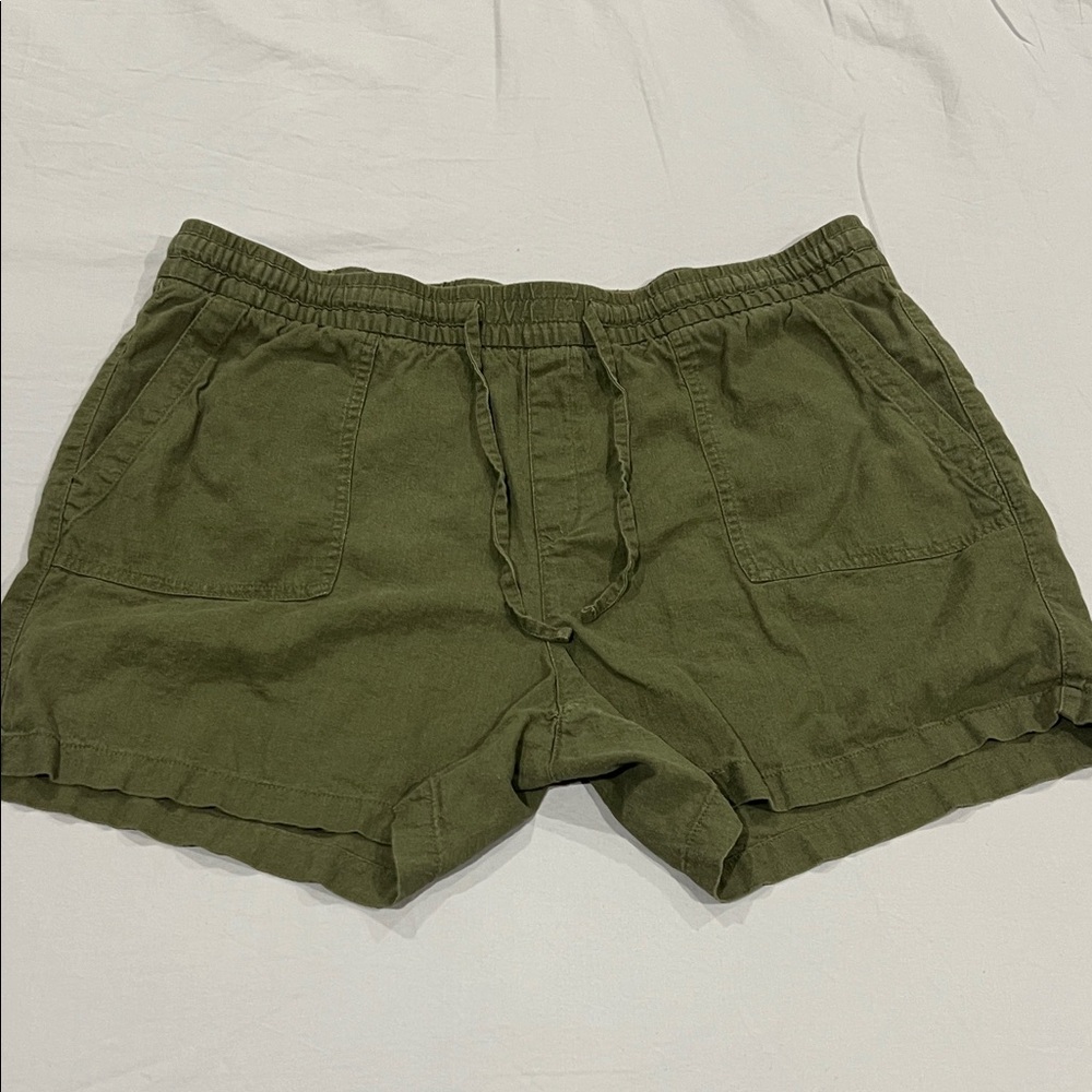 Old Navy XL Linen Pull on Shorts, Olive Green